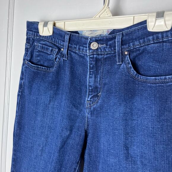 Vintage Levi's Women's Blue Cropped Y2K Denim Capri Pants Jeans Low Rise Size 8 - Picture 3 of 9